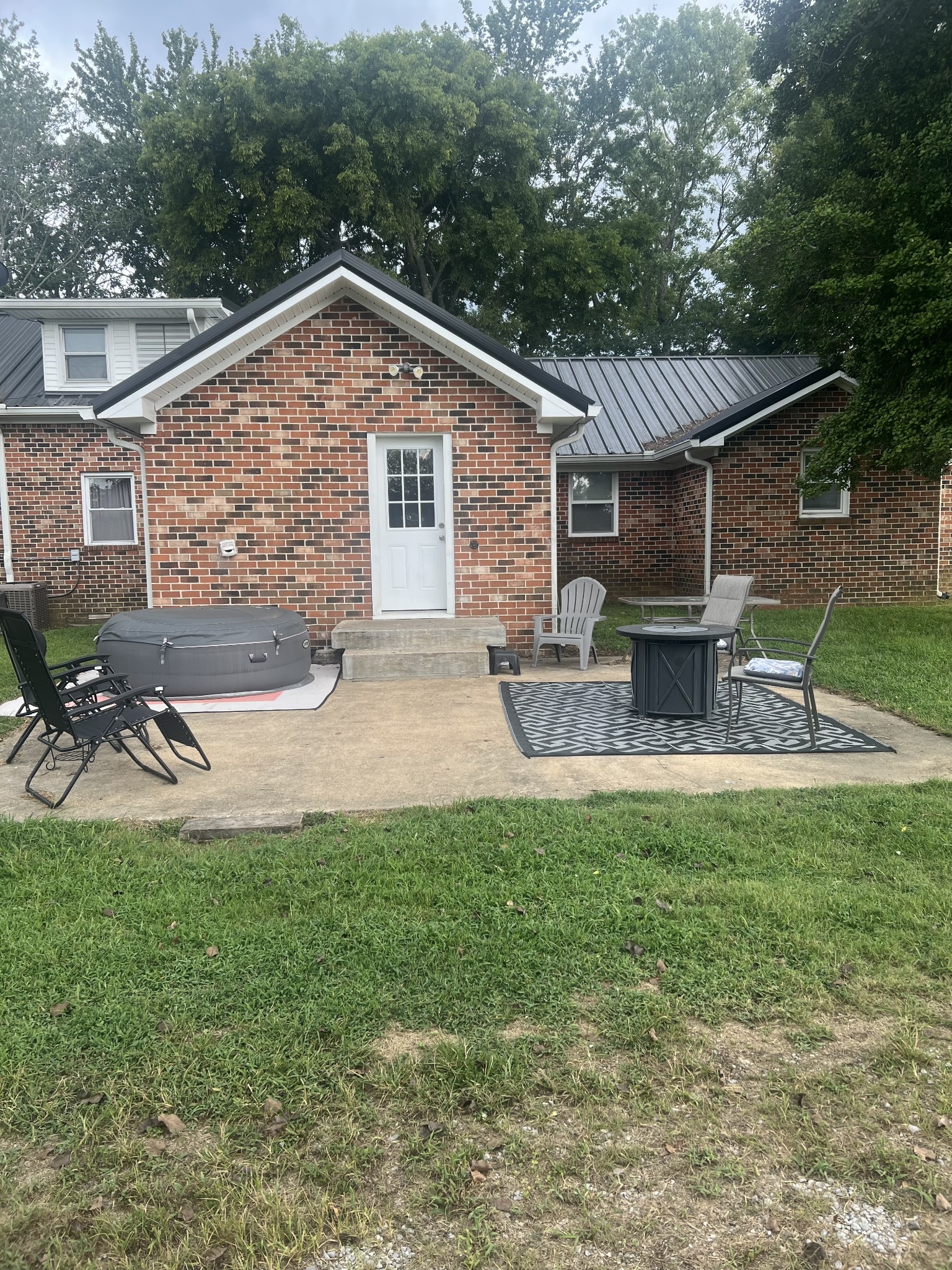 566 Clarence Finney Rd