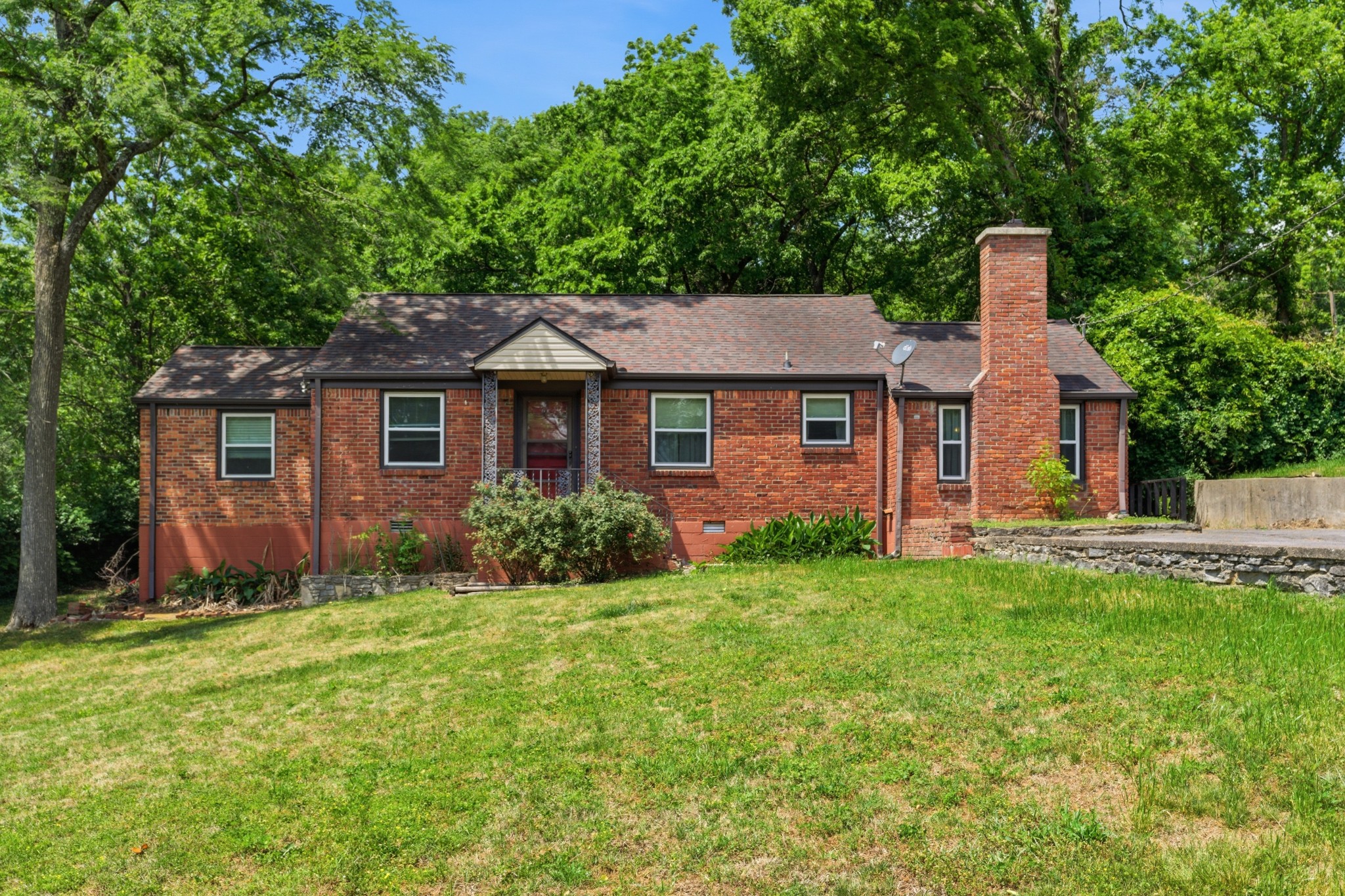 204 Cliffdale Rd