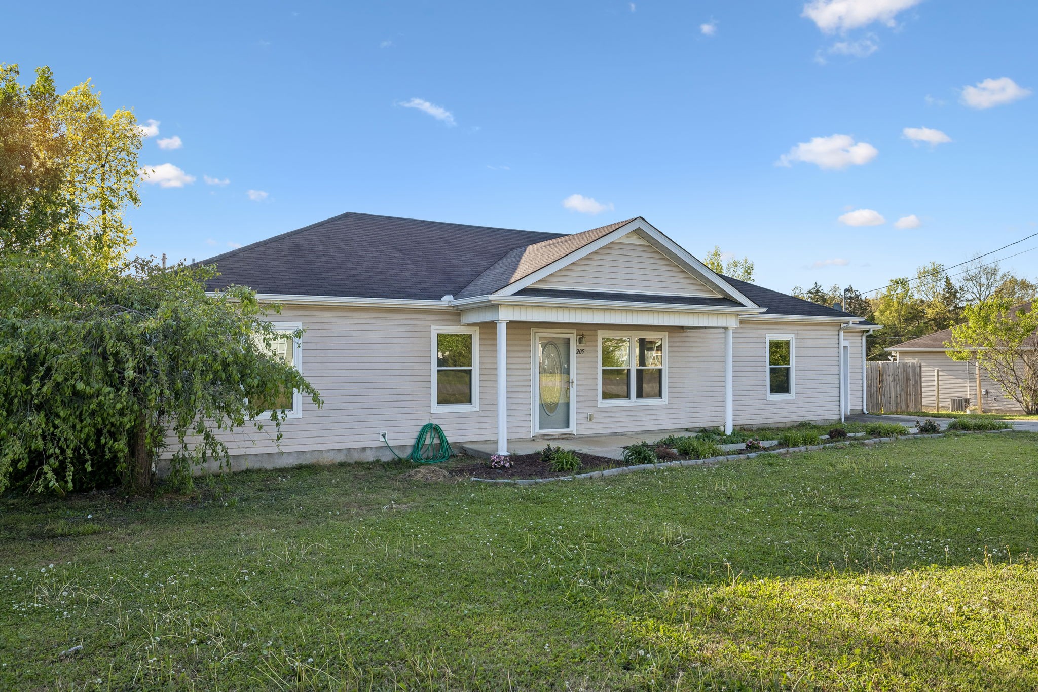 205 Saddlewood Dr