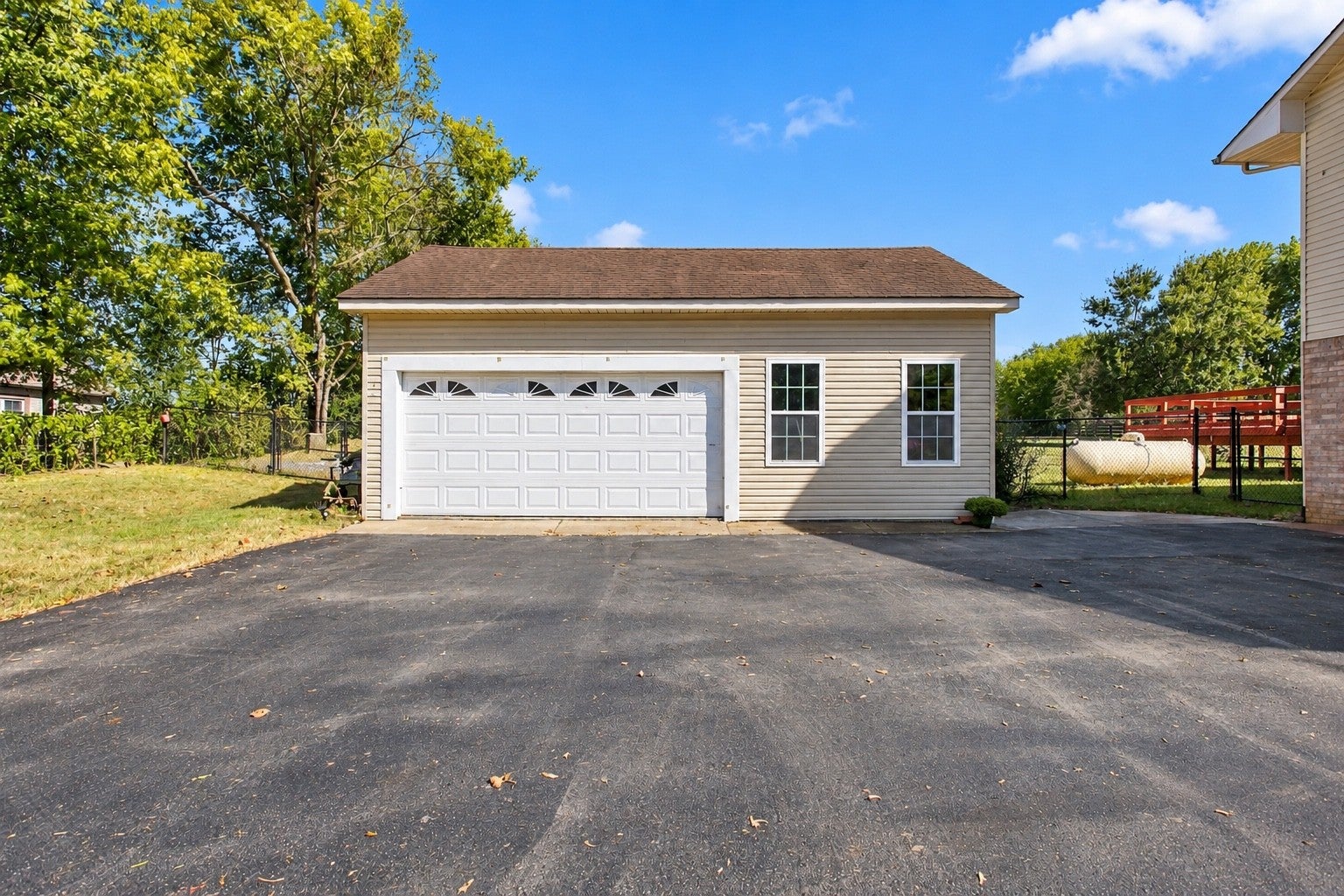 3171 Les Chappell Rd