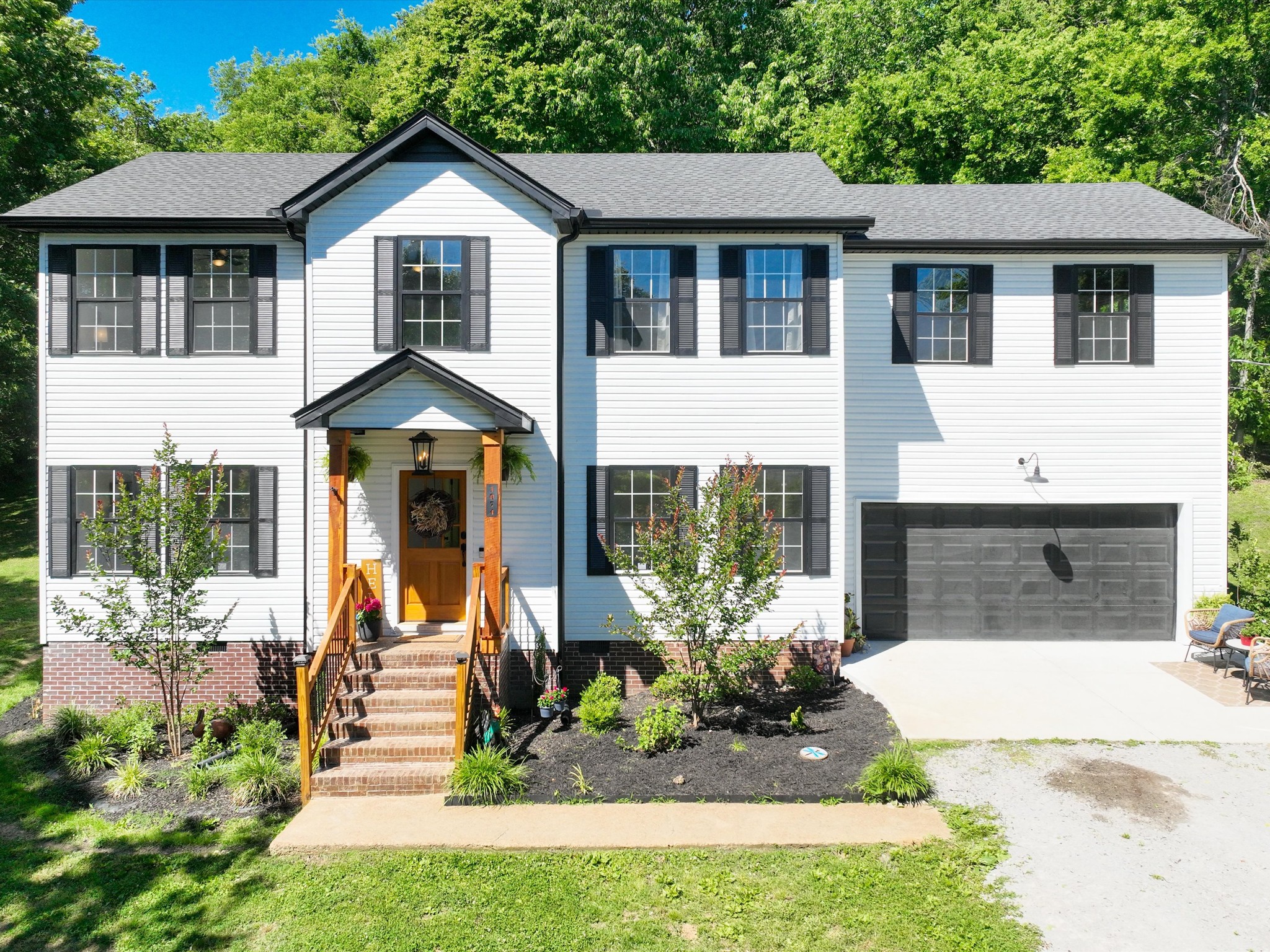 1074 Talon Dr