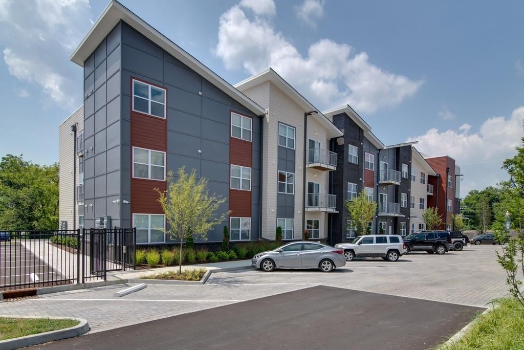 1118 Litton Ave 216