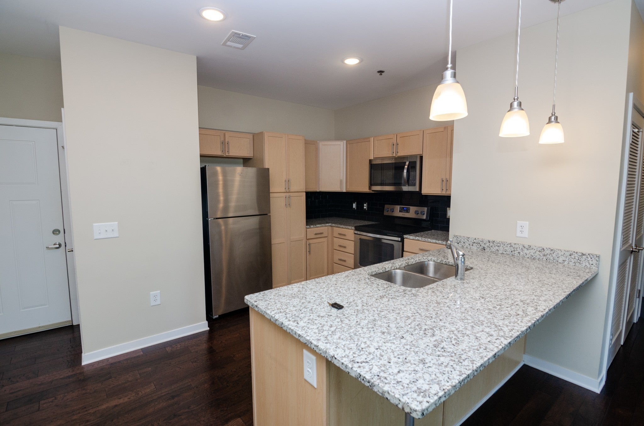 1118 Litton Ave 216