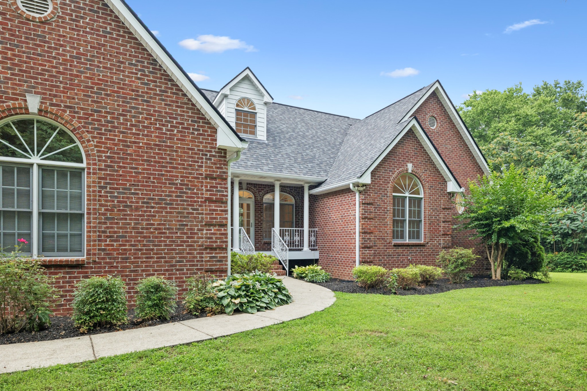 3987 Akin Ridge Rd