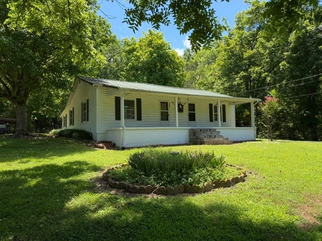 335 Lane Branch Rd