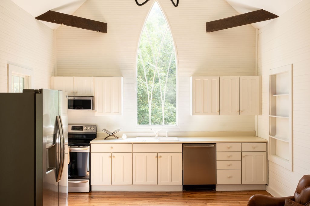 3685 Martin Ervin Rd