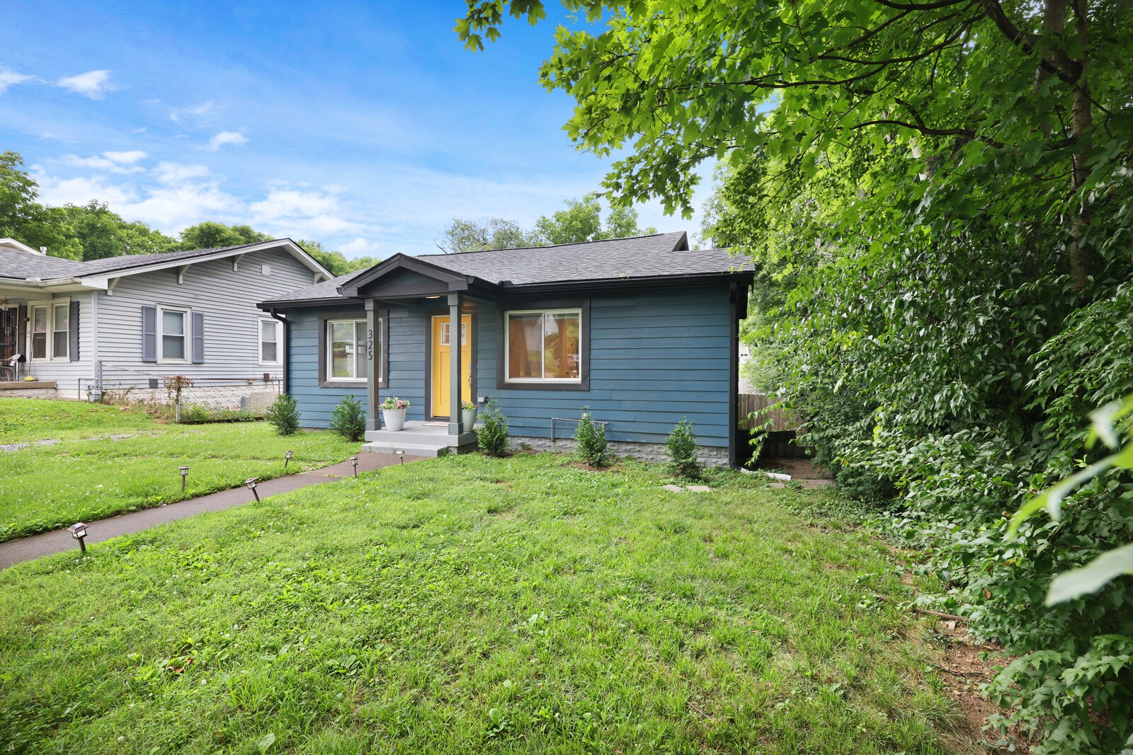 325 Pullen Ave