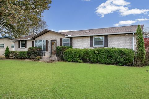 3107 Larkspur Dr Nashville TN 37207