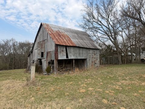 5 Claiborne Lane Castalian Springs TN 37031