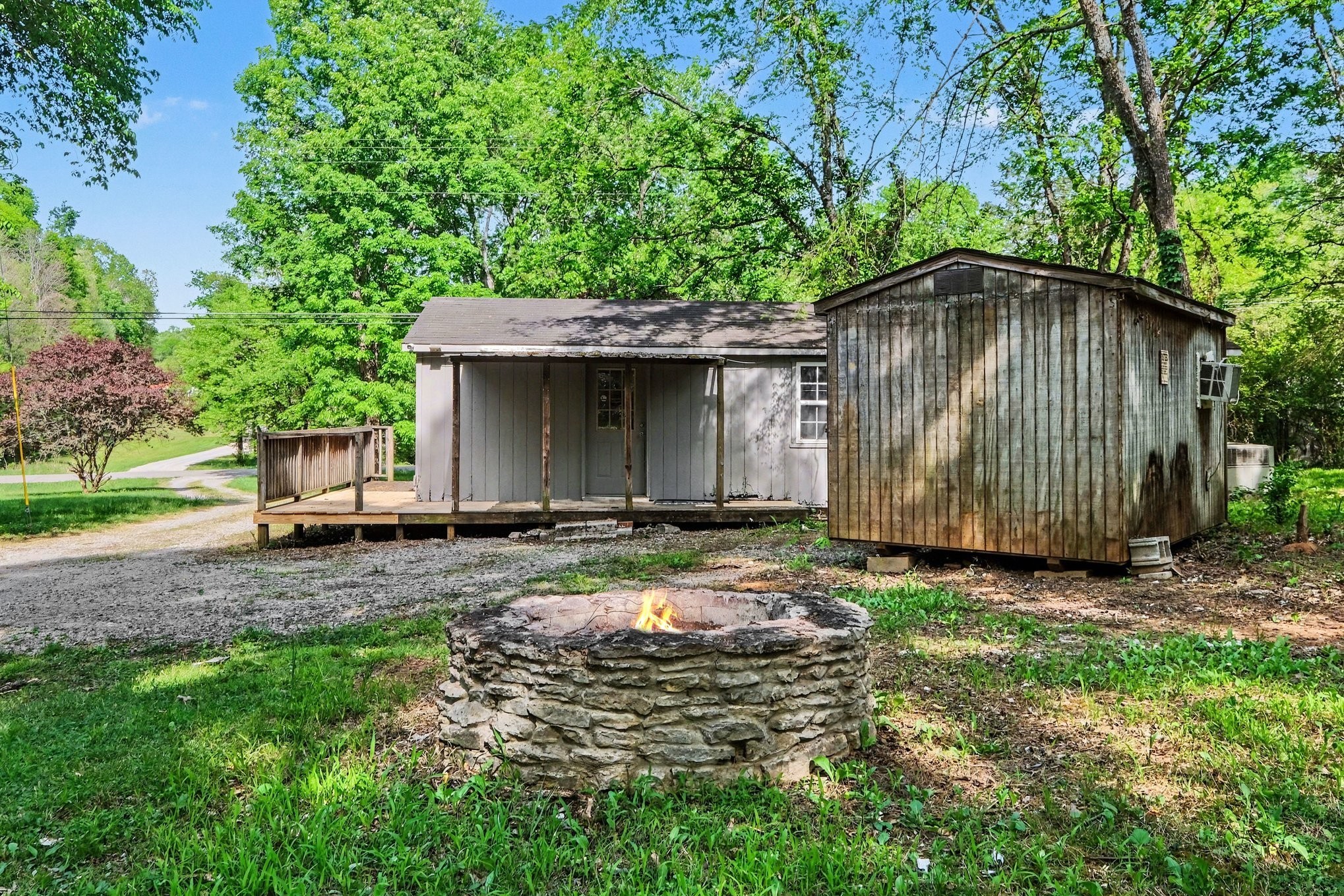 1422 Canoe Branch Rd