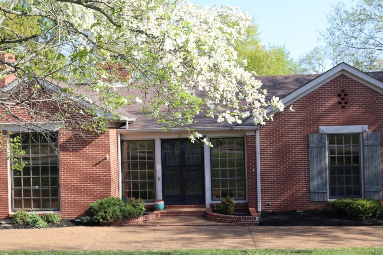 1037 Rolling Fields Cir