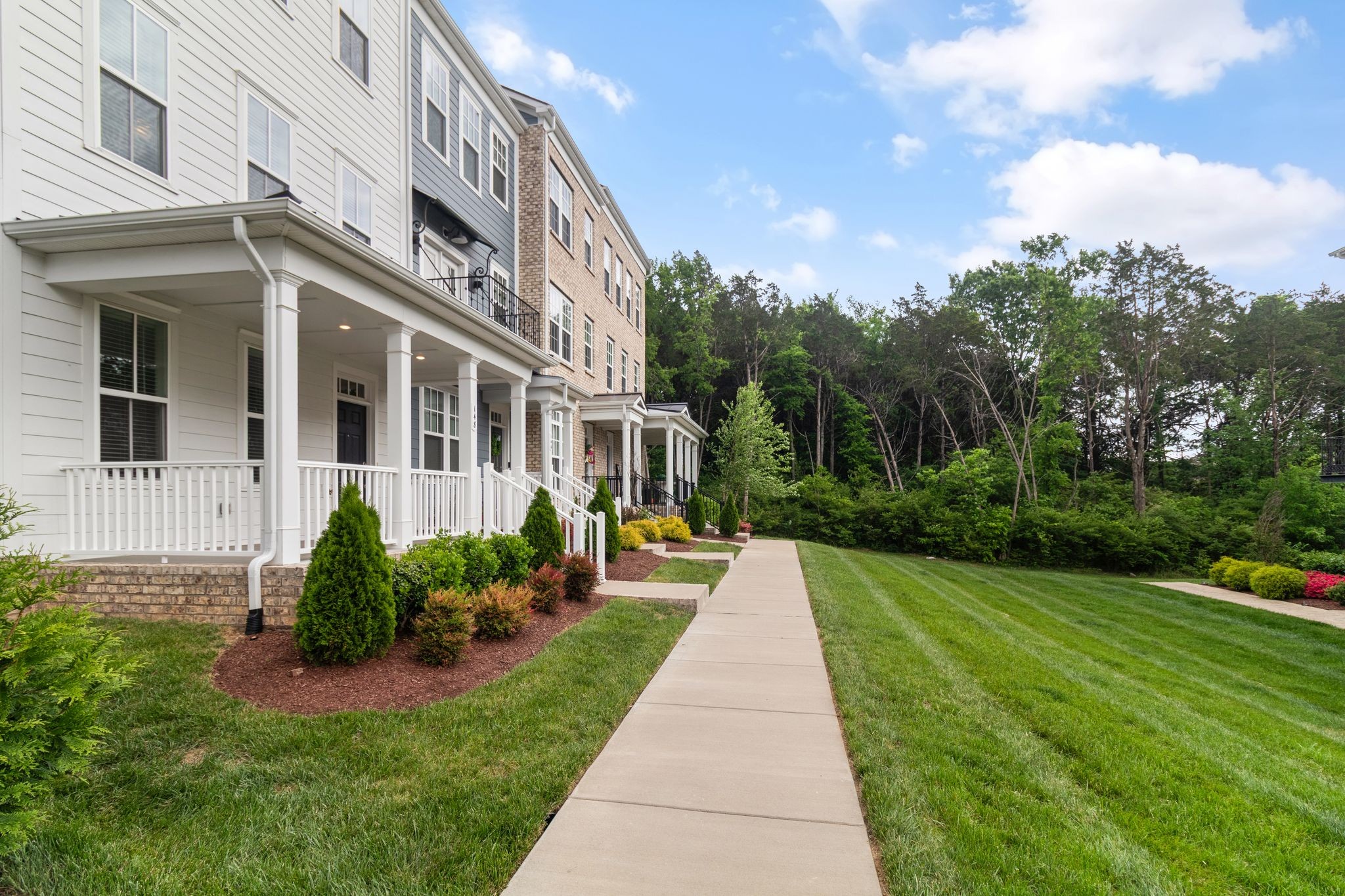 148 Burkitt Commons Ave