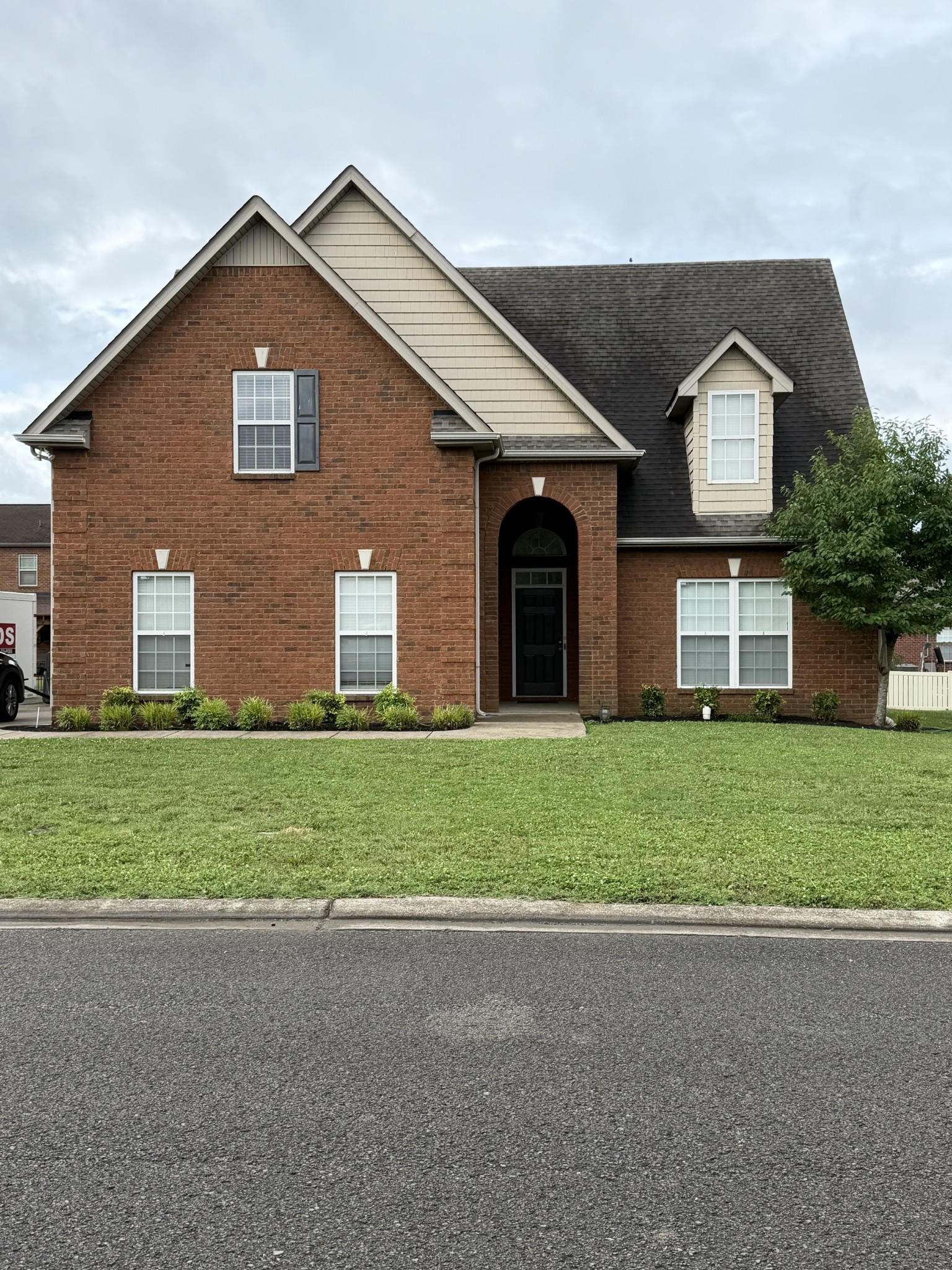 1333 Sam Houston Ave
