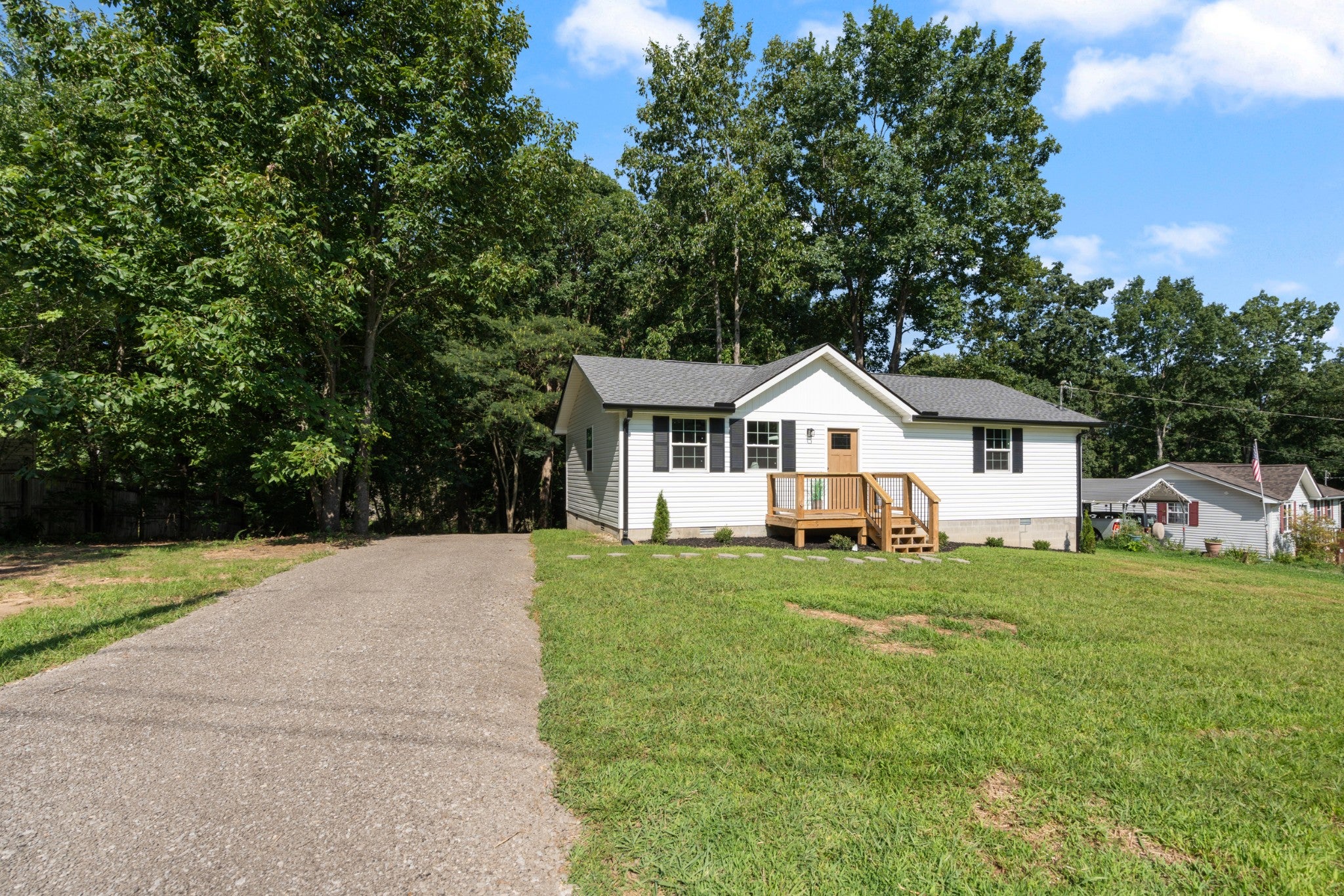 1101 Chestnut Dr