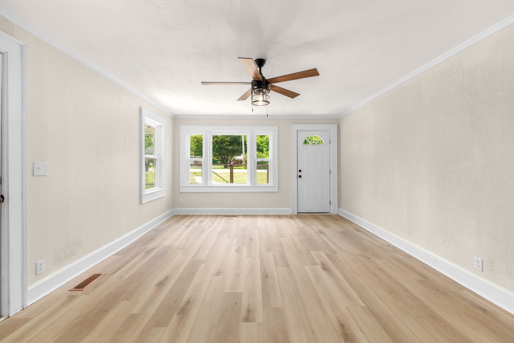 2594 Faulkner Springs Rd