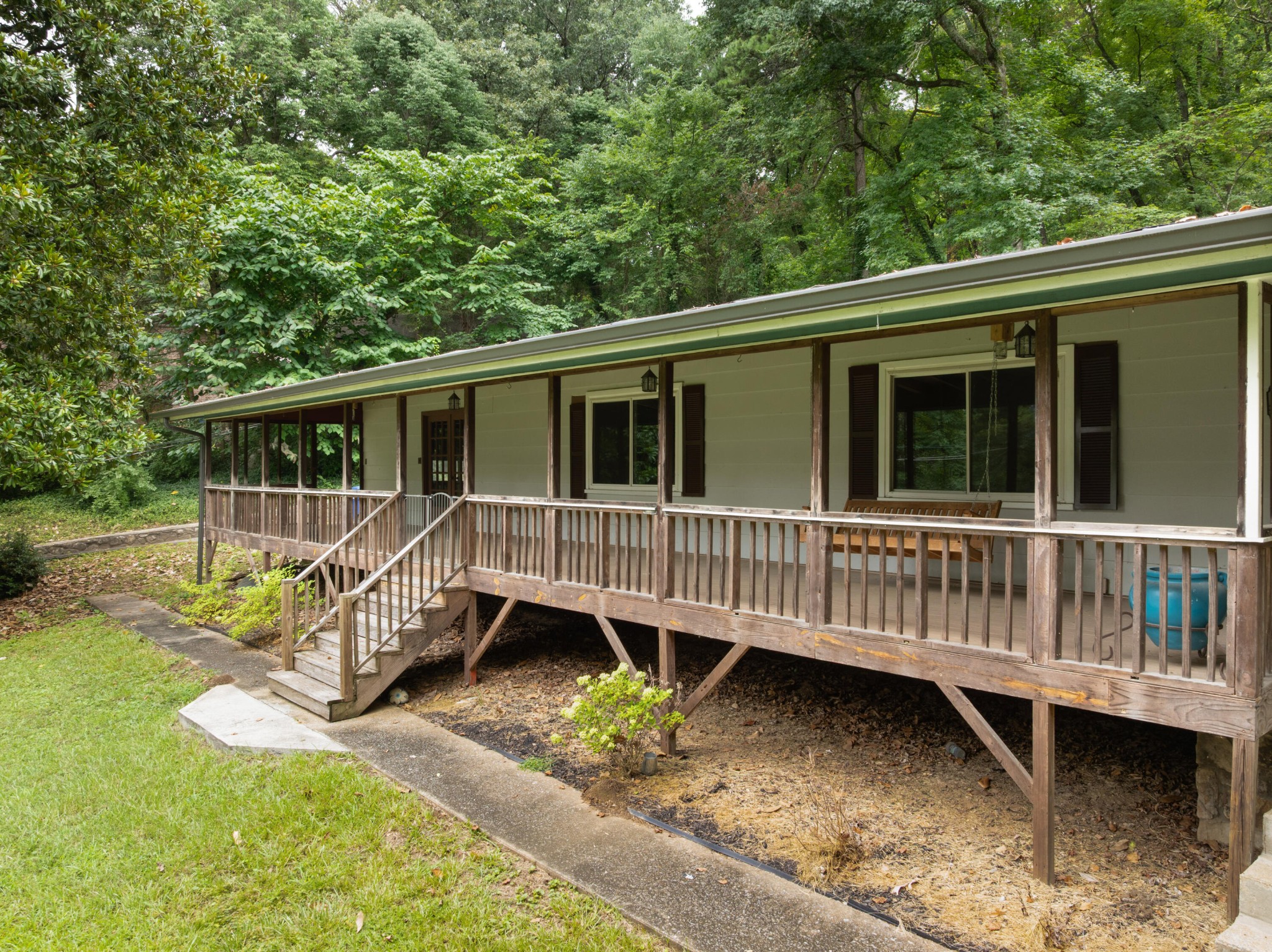 1425 Palisades Road
