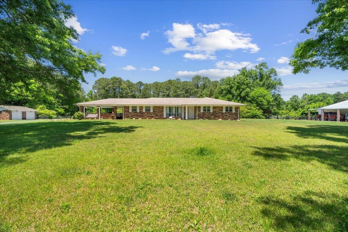 324 Mary Sue Drive SE