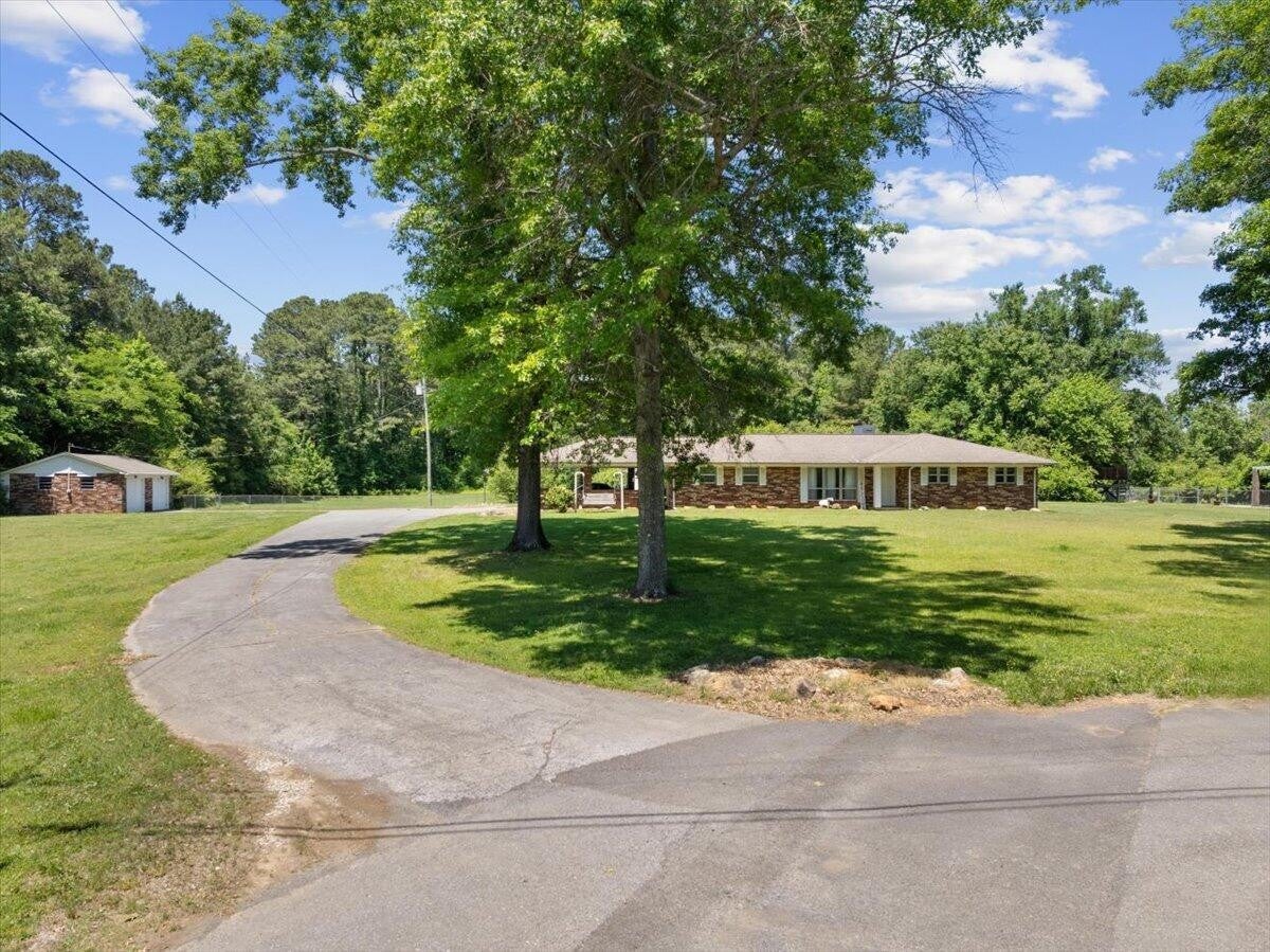 324 Mary Sue Drive SE
