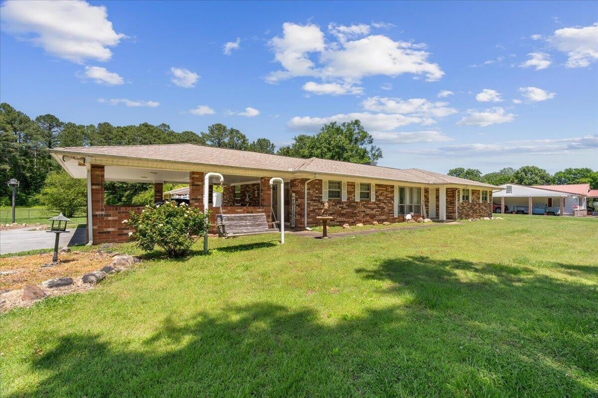 324 Mary Sue Drive SE