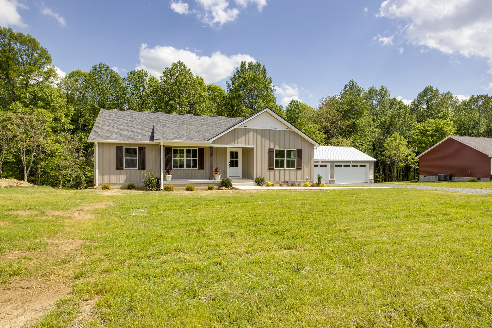 8283 Hoskins Hollow Rd