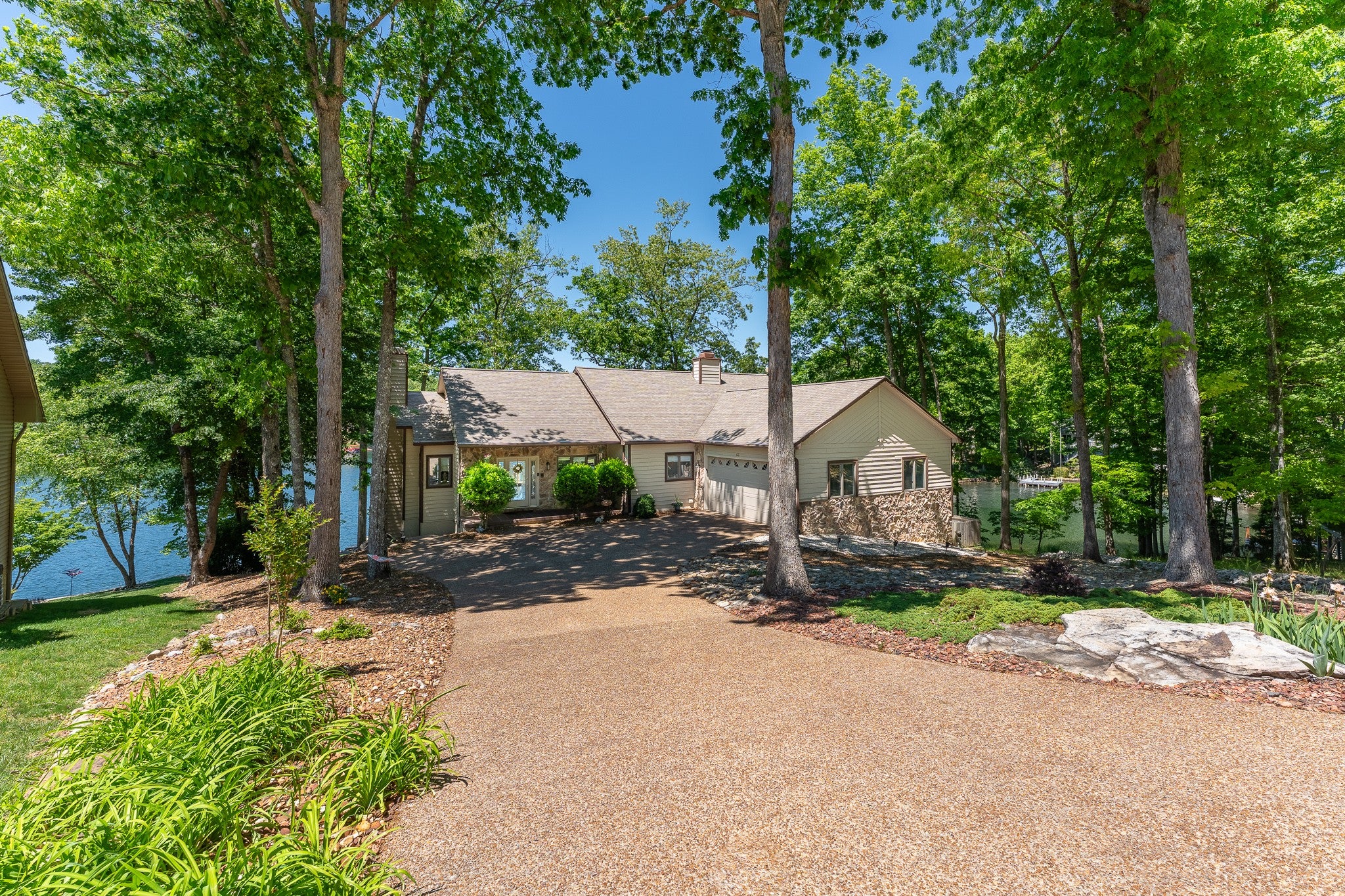 63 Brummel Ln, Crossville, TN, 38558, USA, 4 Bedrooms Bedrooms, ,4 BathroomsBathrooms,Residential,Active,63 Brummel Ln,3220153