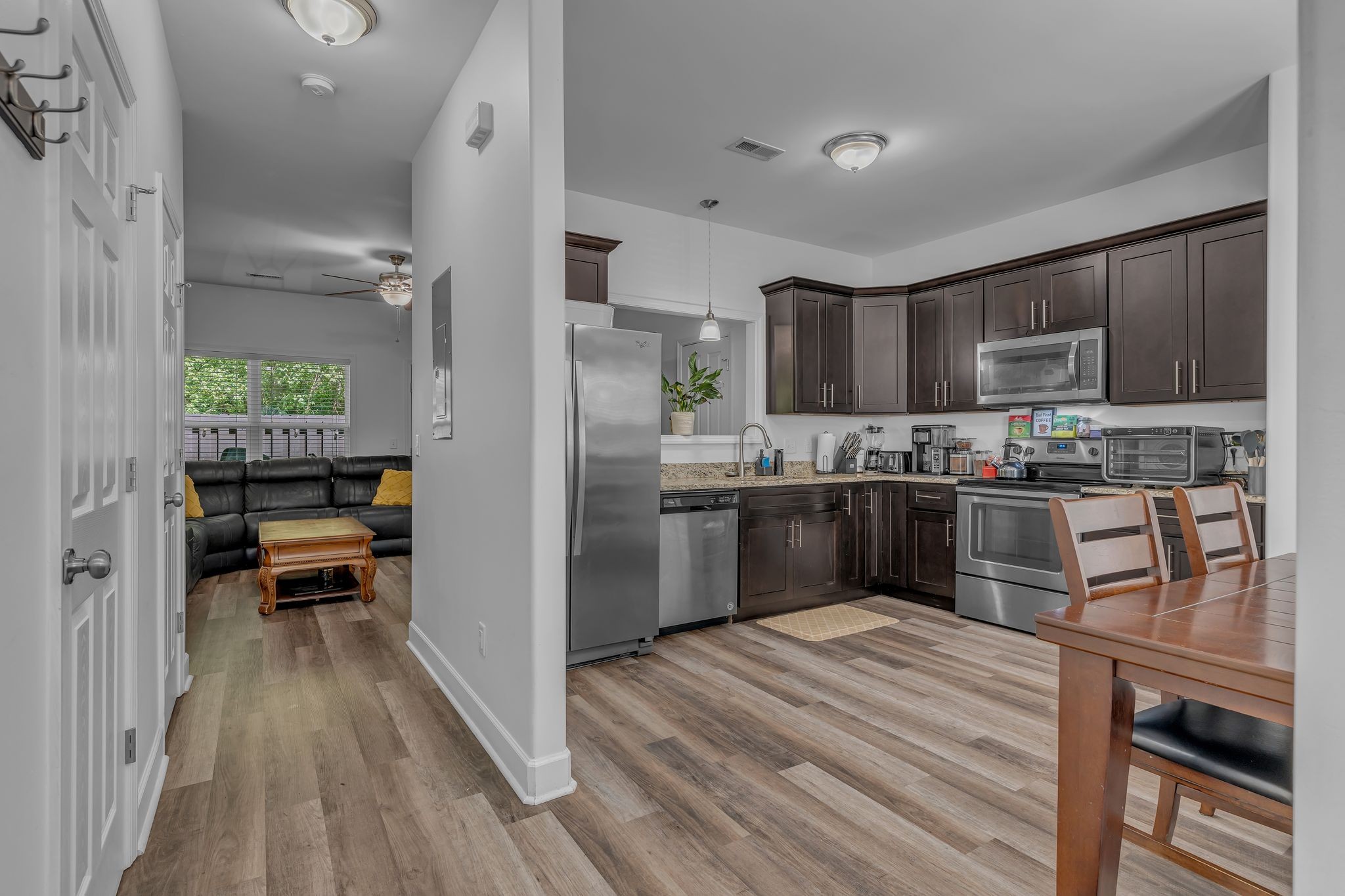 2045 Pinecrest Dr 22