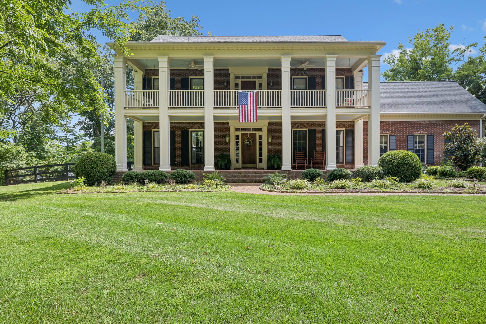605 Natchez Bend Road