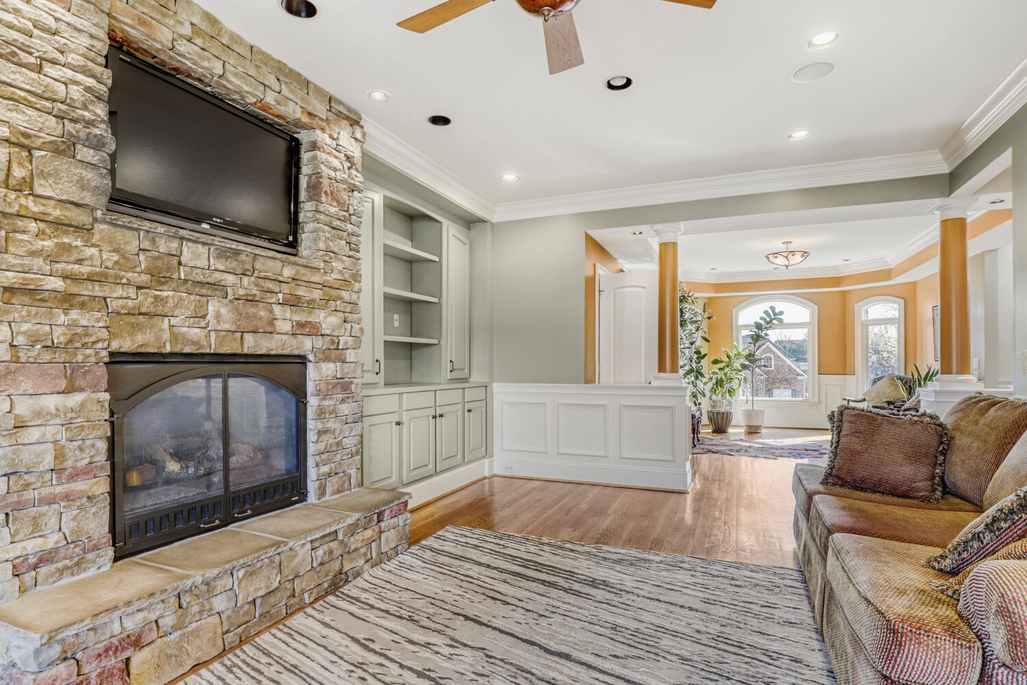 130 12 Stones Xing W