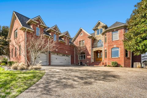 130 12 Stones Xing W Goodlettsville TN 37072