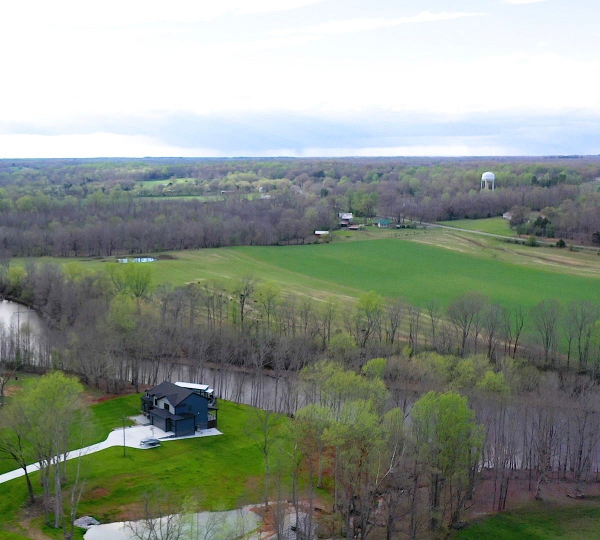 1625 Honey Ln