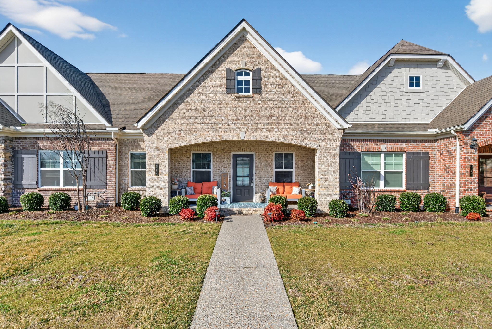 246 Cloverbrook Way