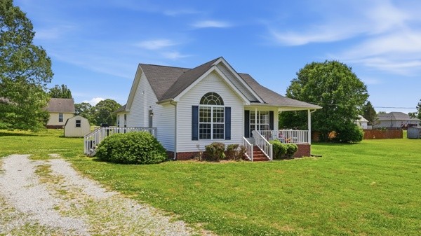 14 Ash Grove Rd