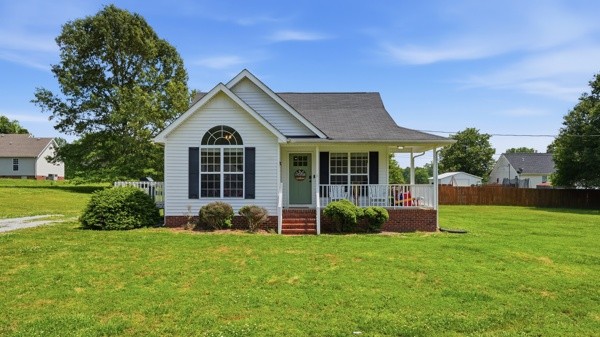14 Ash Grove Rd