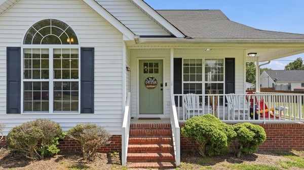 14 Ash Grove Rd
