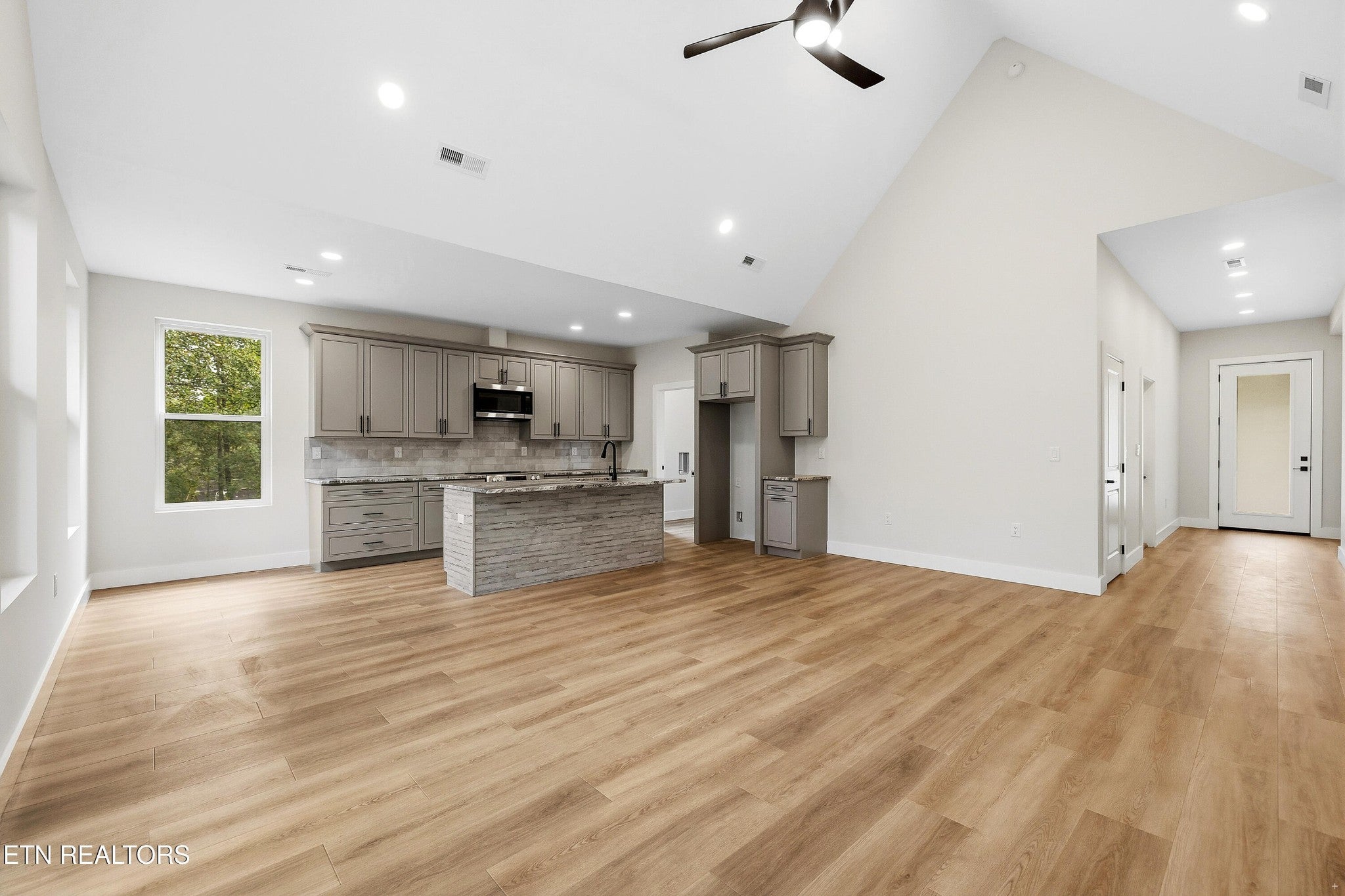 2154 Aaron Court