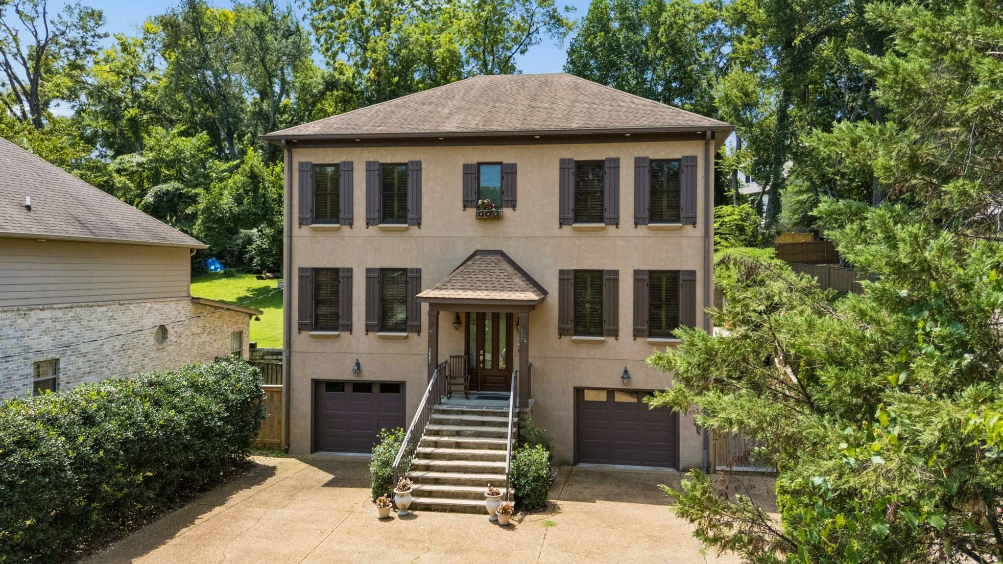 4-bed listing at 2115 Sharondale Dr, Nashville