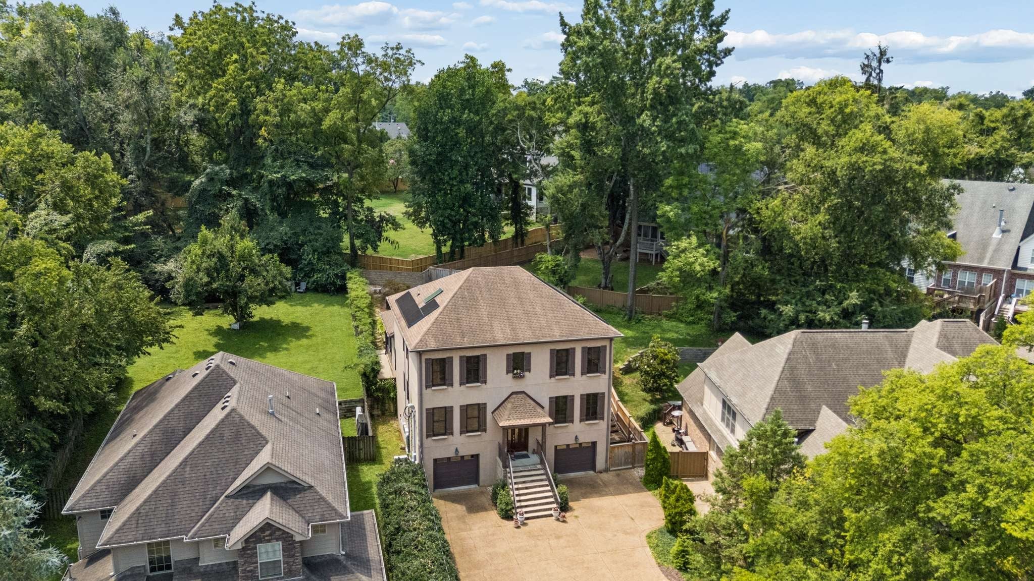 2115 Sharondale Dr