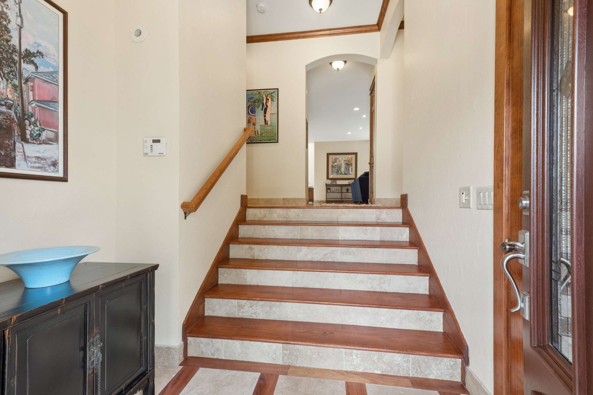 2115 Sharondale Dr
