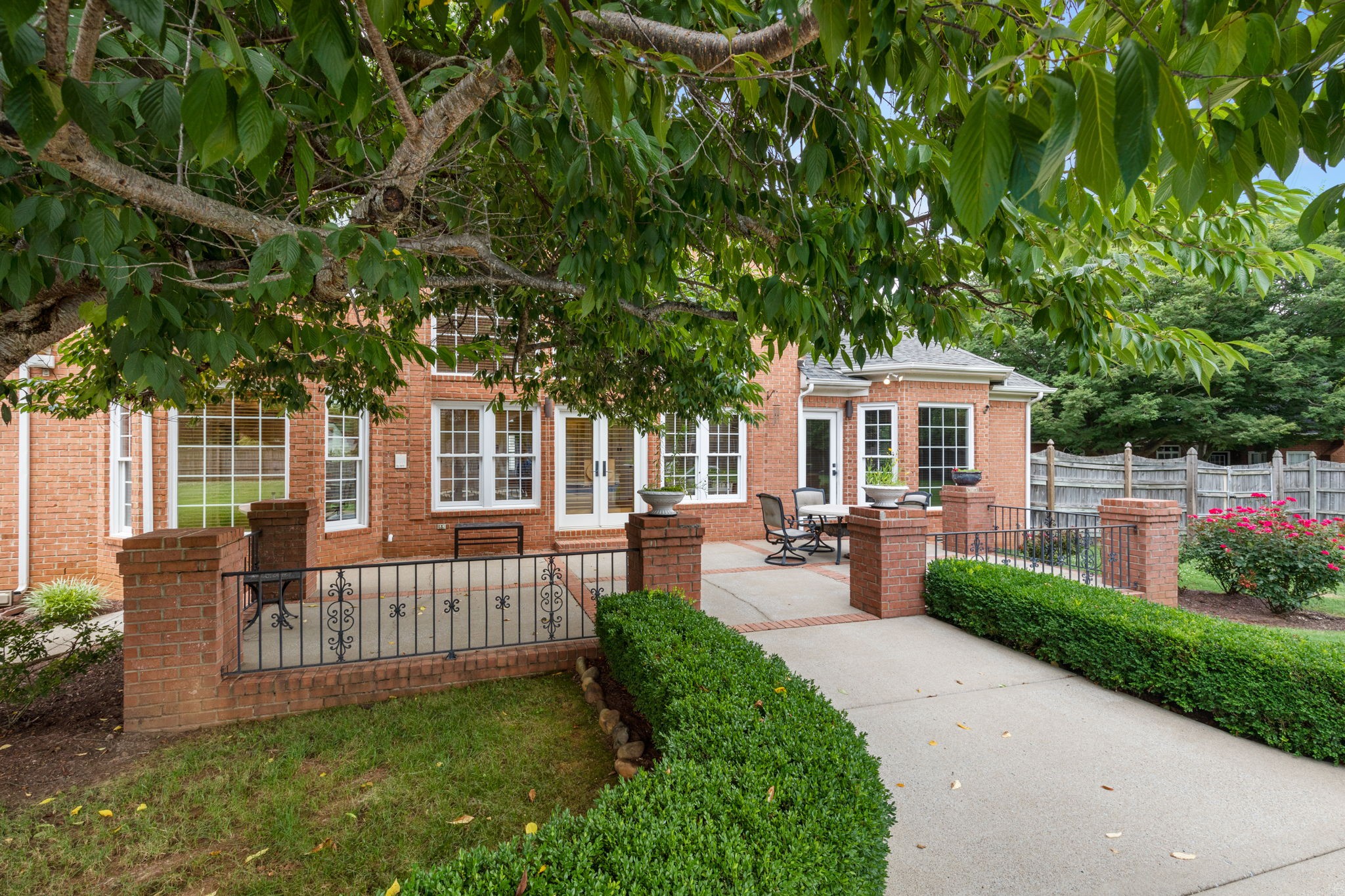 1607 Ashford Ct