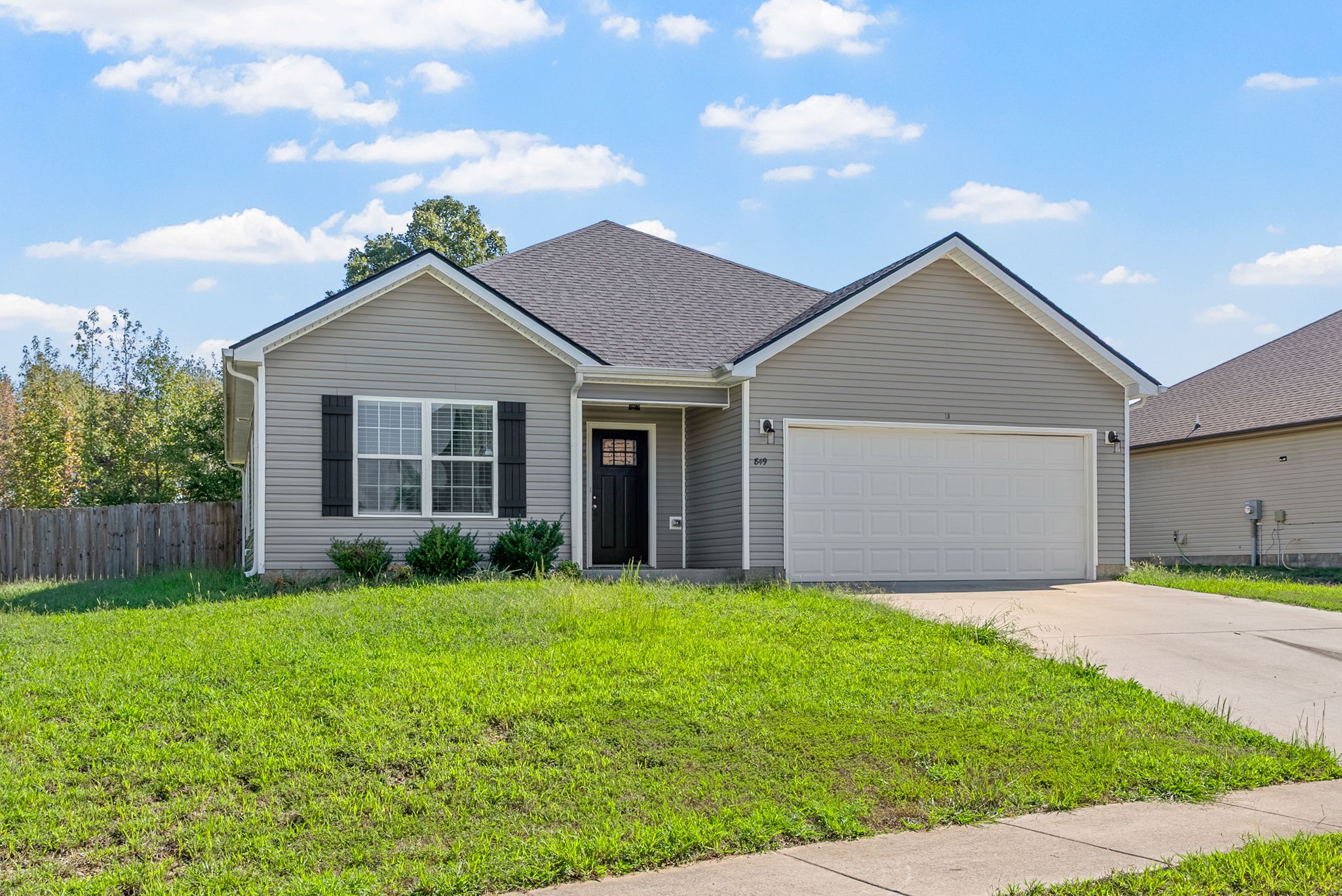 Clarksville, Tennessee 37042, United States, 3 Bedrooms Bedrooms, ,2 BathroomsBathrooms,Residential,Active,219074 Clarksville, Tennessee 37042, United States, 3 Bedrooms Bedrooms, ,2 BathroomsBathrooms,Residential,Active,219074