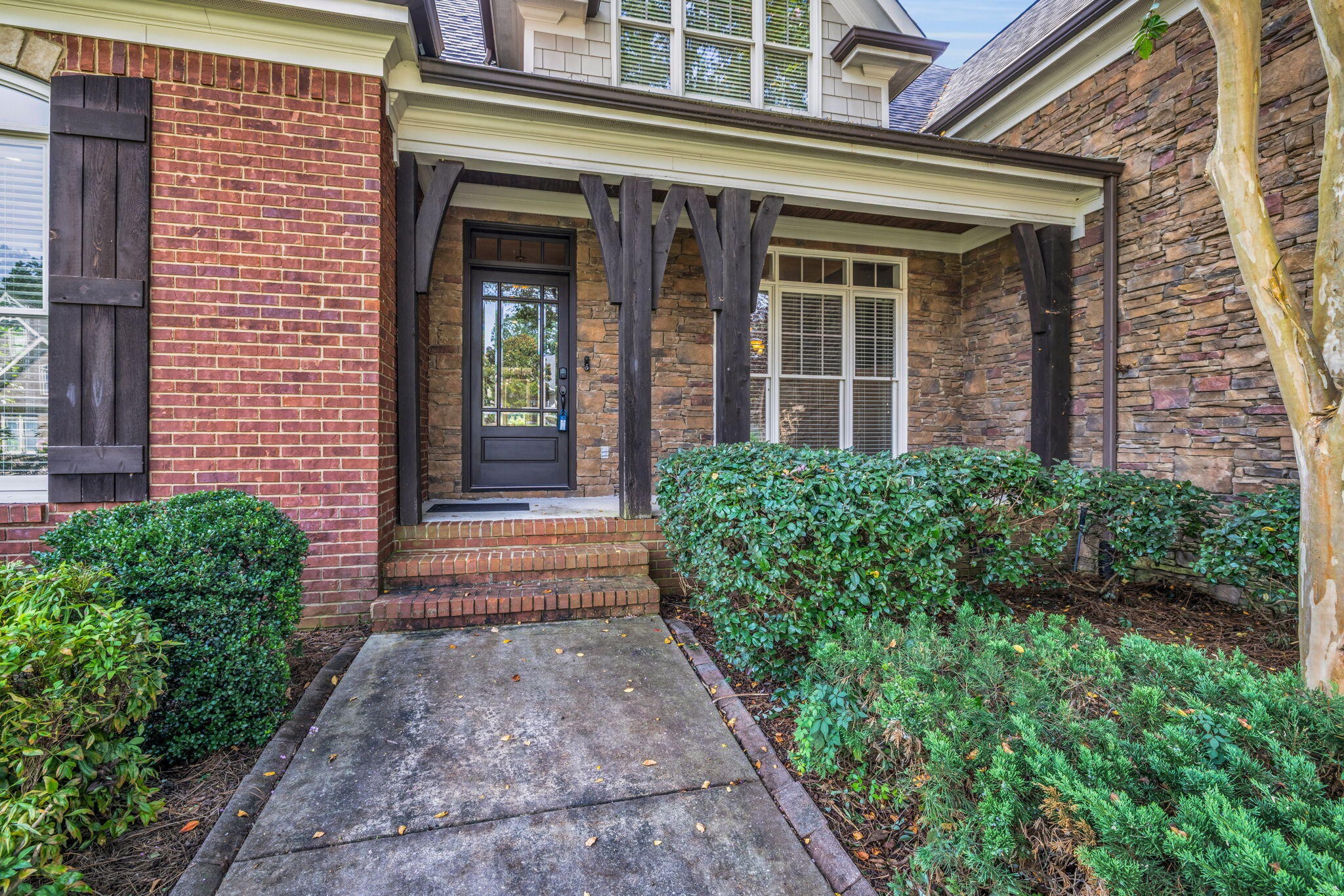 1895 Chadwick Court