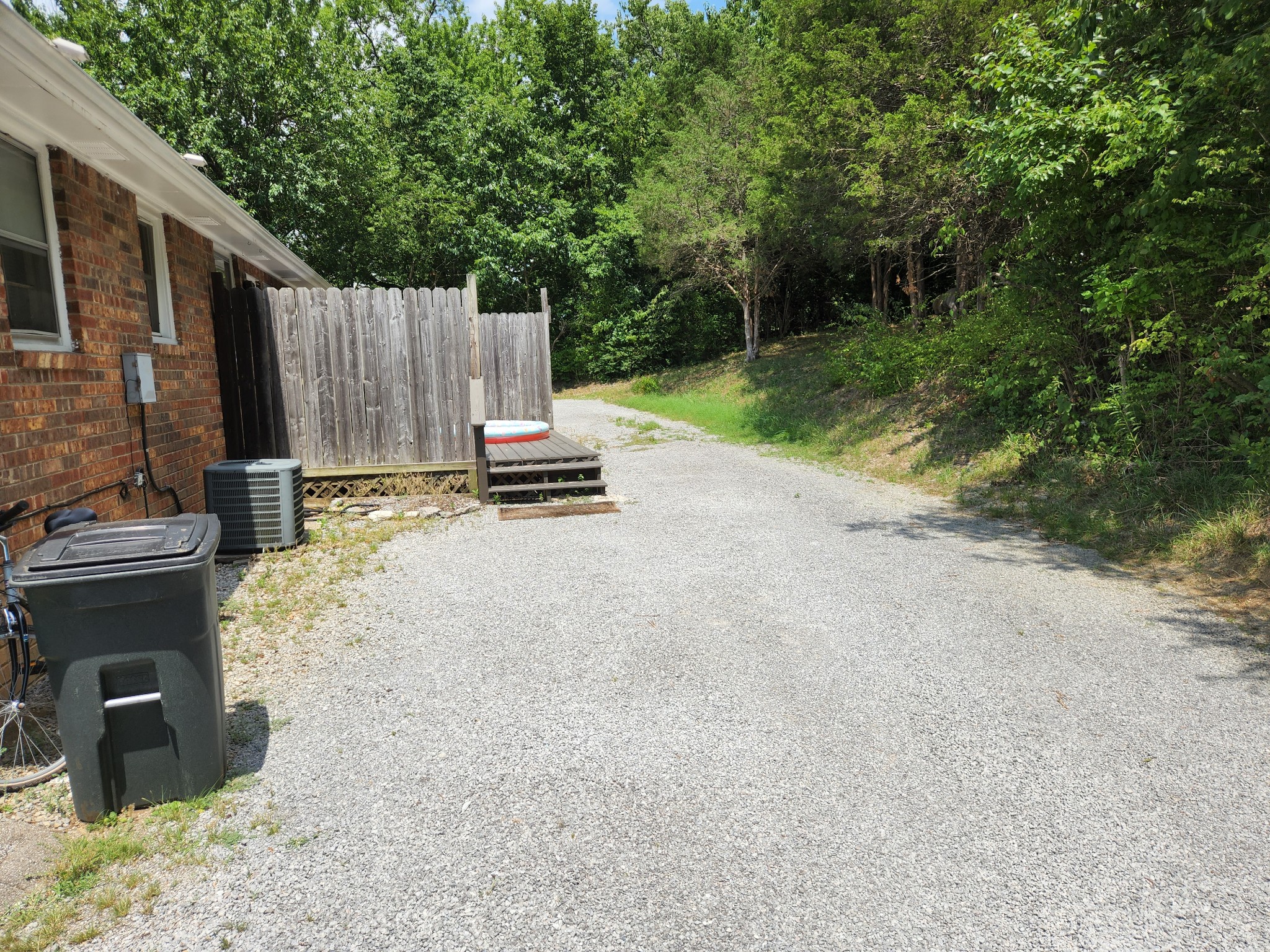 1008 Center Point Rd A-B