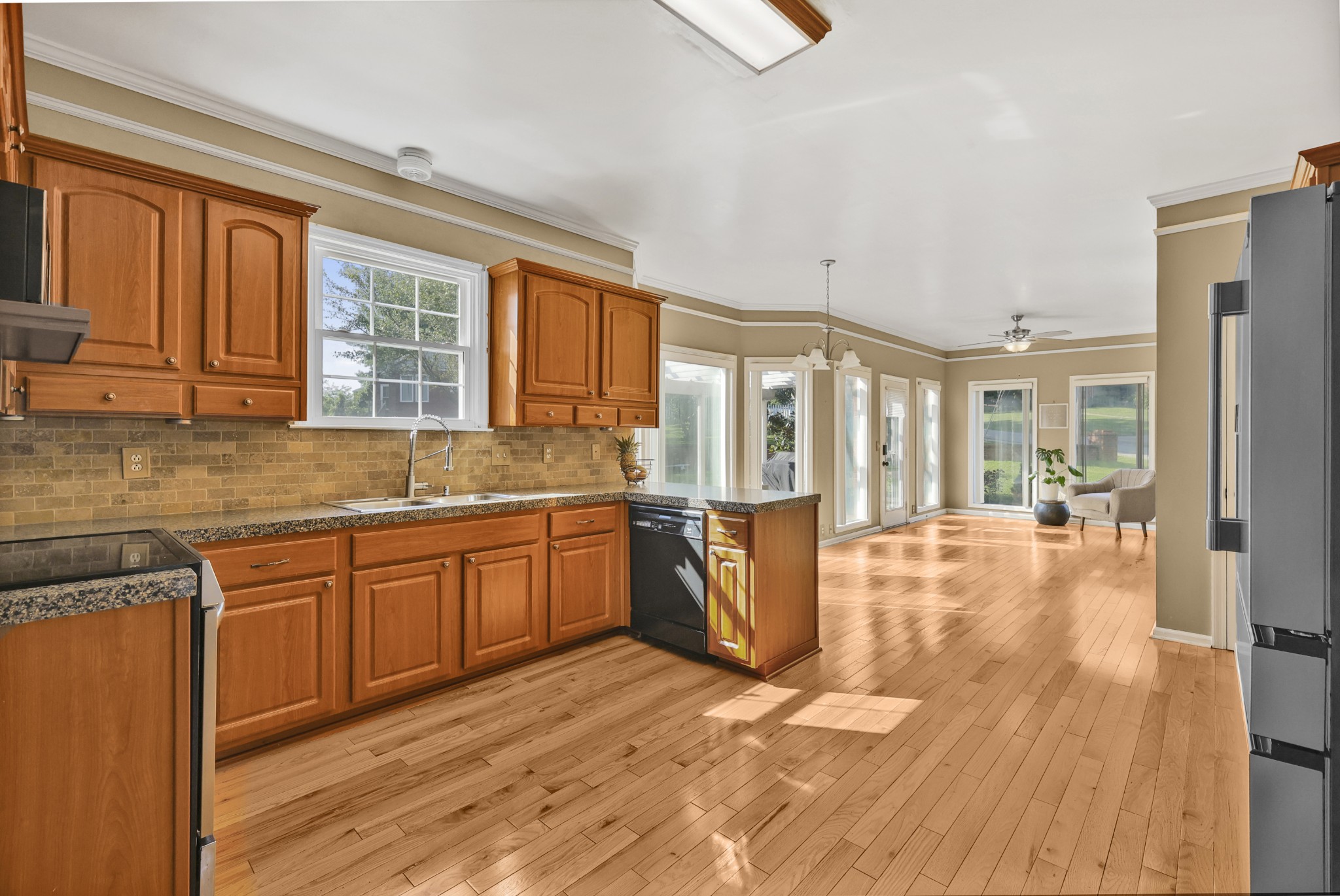 1903 Palmer Dr