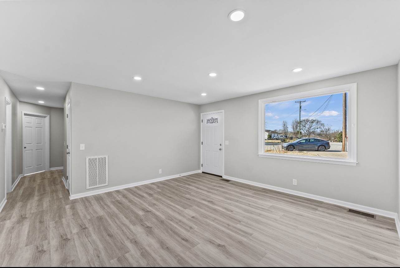 600 Lane Ct