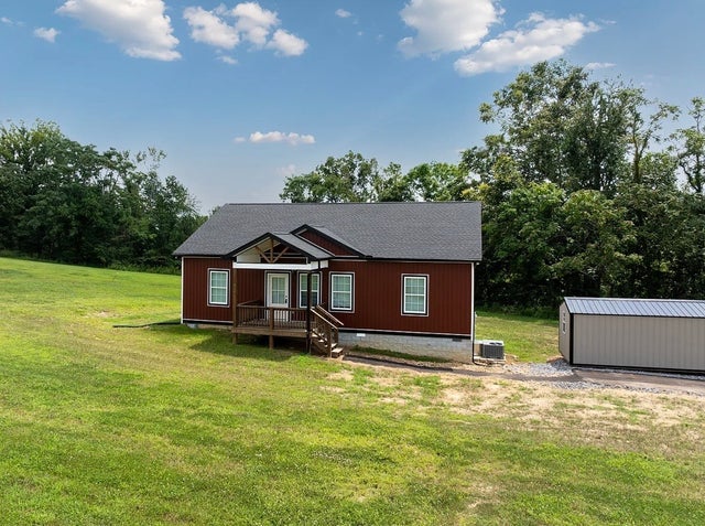132 Amos Cir