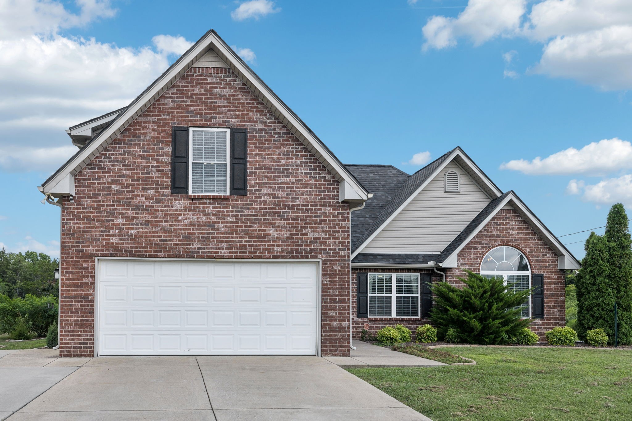 2717 Ridgewood Dr