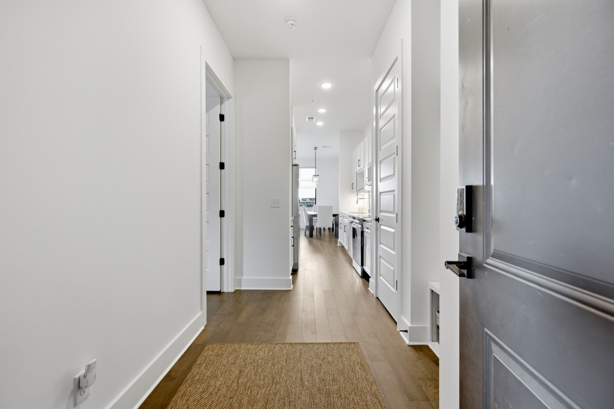 601 Hamilton Ave 202