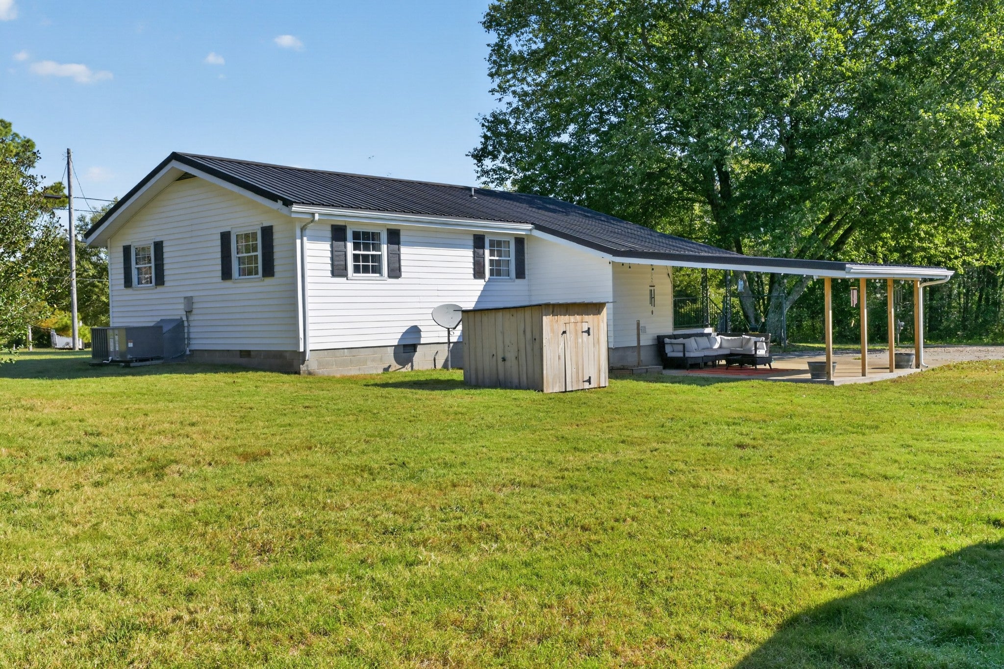 20 Phillips Ln