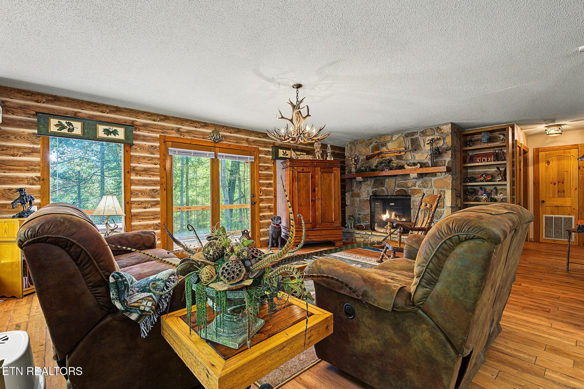 4222 Fox Hunters Lane