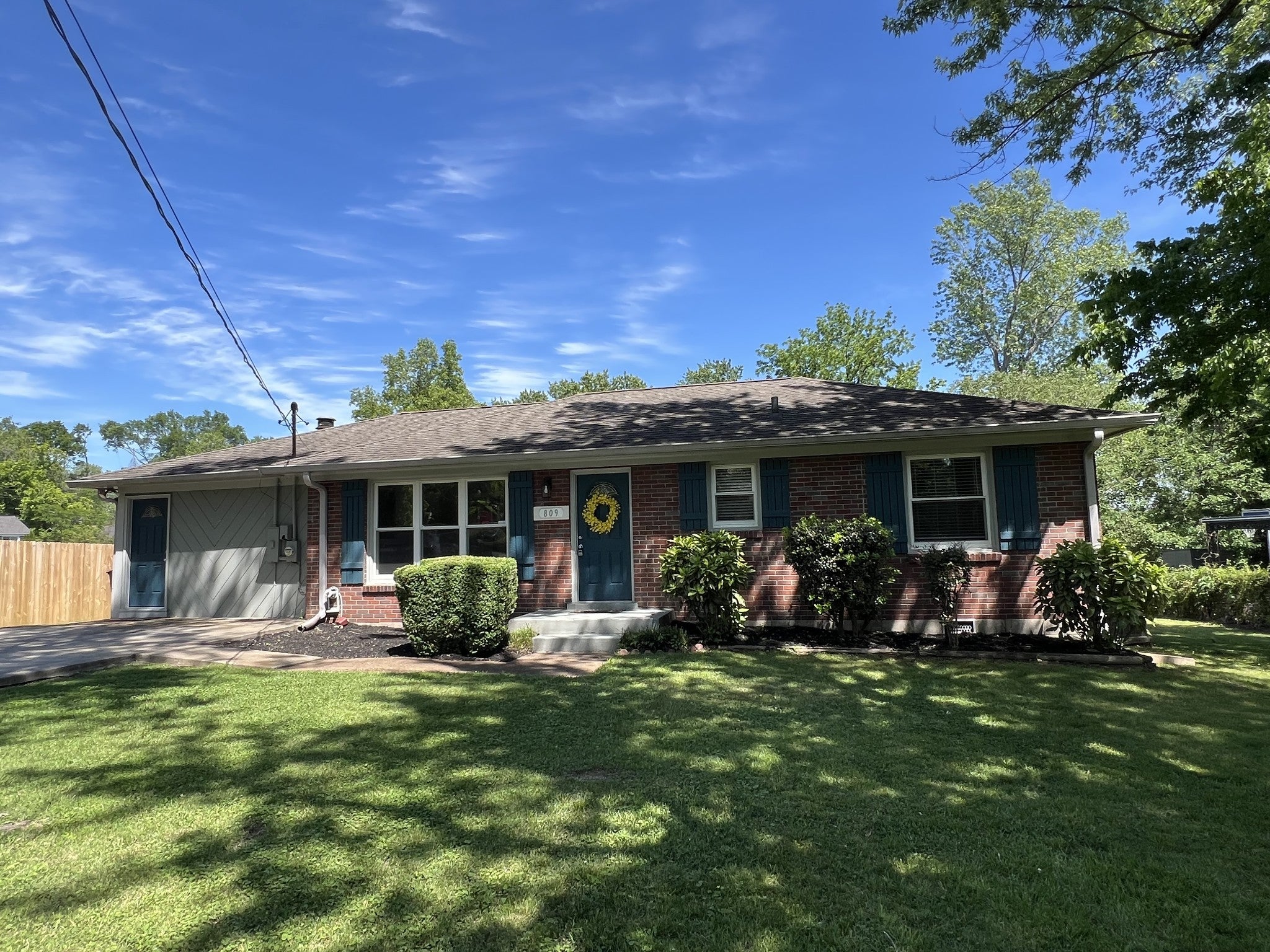 809 Colfax Dr SE